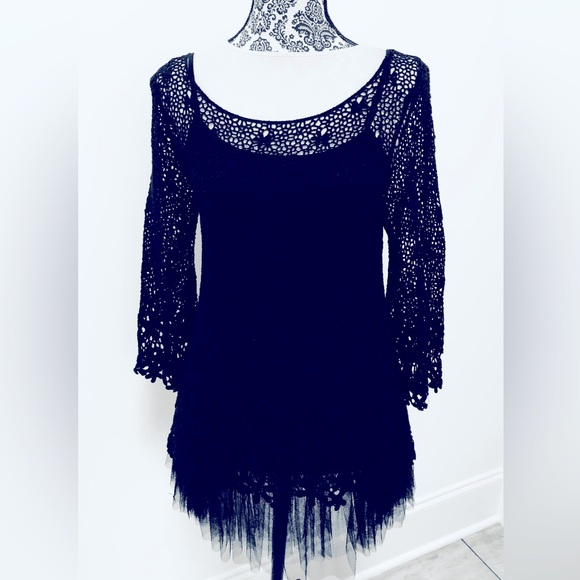 Boston Proper Elegant Black Crochet Lace top & chemise with tulle skirt size S - Picture 9 of 12
